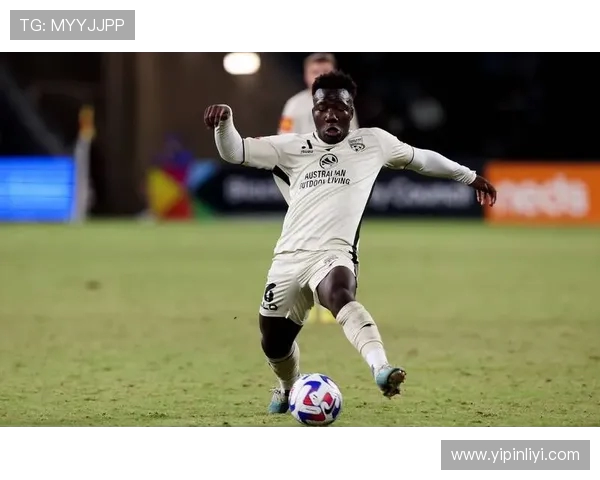 柏林联与桑德豪杰的精彩对决分析与赛后展望