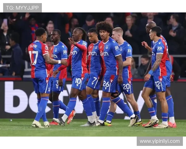 水晶宫主场迎战伯恩队全力争胜期待精彩对决 水晶宫主场迎战伯恩队全力争胜期待精彩对决