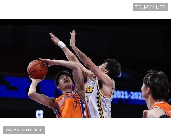 郭昊文：从青涩少年到篮球场上的璀璨明星之路与未来展望