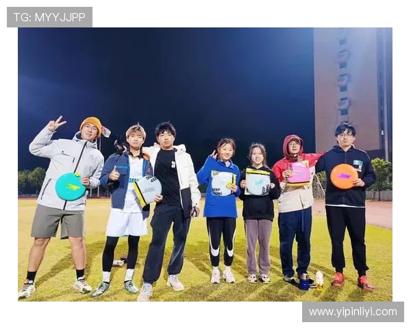 重庆飞盘队与广州飞盘队赛后复盘分析战术对决与精彩瞬间 重庆飞盘队与广州飞盘队赛后复盘分析战术对决与精彩瞬间