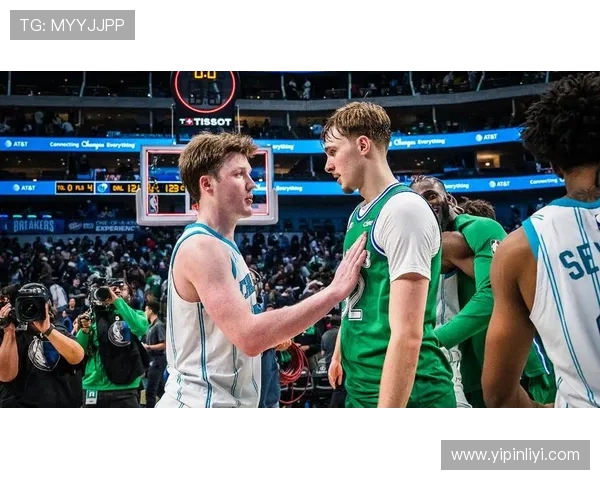 黄蜂与独行侠精彩对决集锦回顾全场亮点与精彩瞬间分析