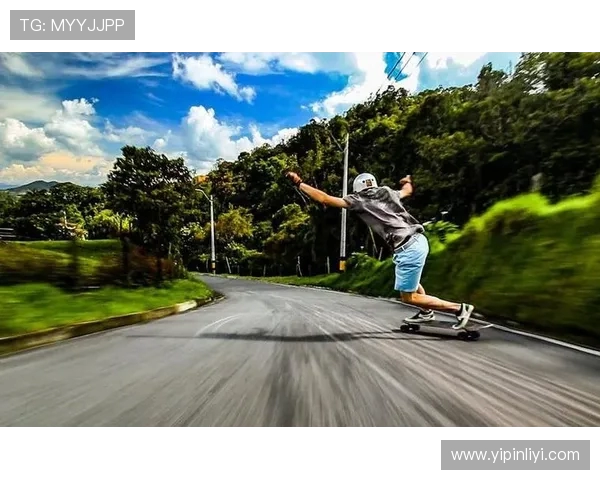 成都滑板队的崛起与反击之路:探索滑板文化的新风潮 成都滑板队的崛起与反击之路:探索滑板文化的新风潮