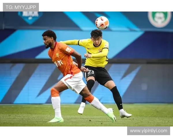 武汉足球队的转型之路:从传统到现代的深度解析与展望 武汉足球队的转型之路:从传统到现代的深度解析与展望