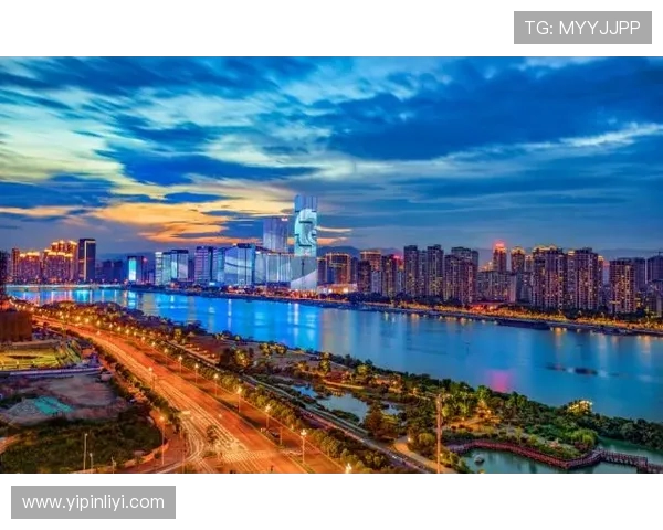 成都羽毛球队选拔赛特别报道：奋勇拼搏铸就辉煌突破之路