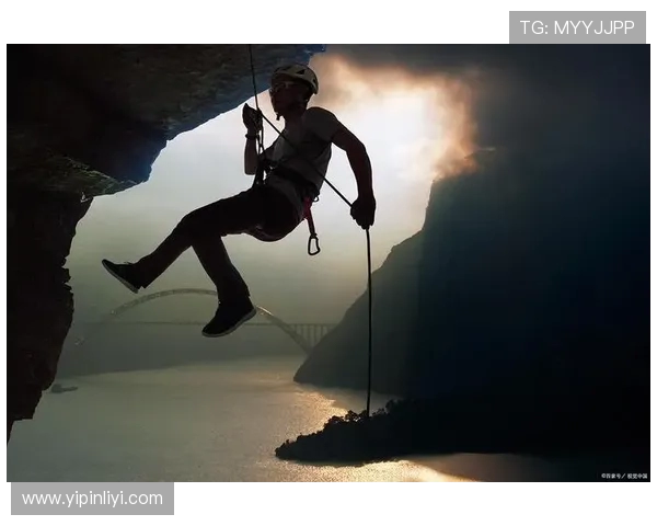 攀岩精神：揭秘北京攀岩队如何实现团队协作与突破极限